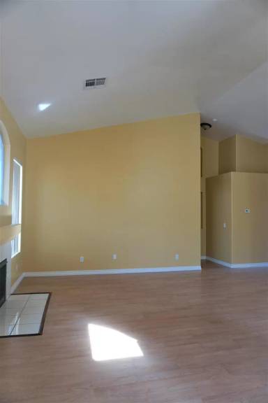 Main picture of 6659 Whistling Swan Way