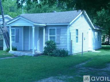 Main picture of 8512 Raymond Ave