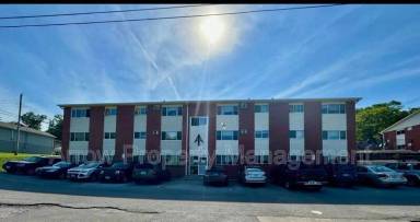 Main picture of 5725 S 14th St