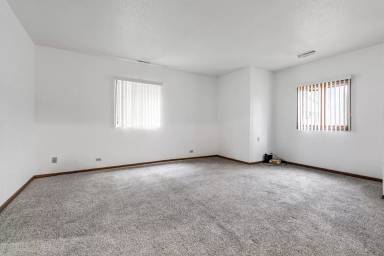 Main picture of 932 Farnam St