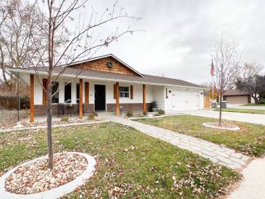 Main picture of 3484 S Cadet Ave