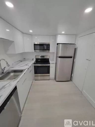 Main picture of Landmark Towers Apartments