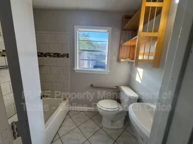 Main picture of 3709 6th Ave