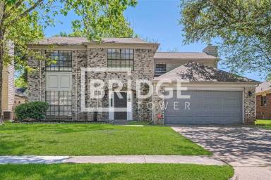Main picture of 1935 Old Dixie Dr