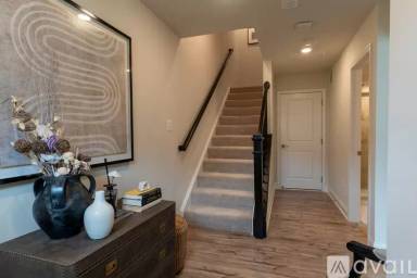 Main picture of 7577 Warburg Way