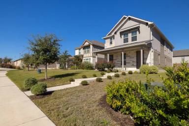 Main picture of 2921 Harvester Ln