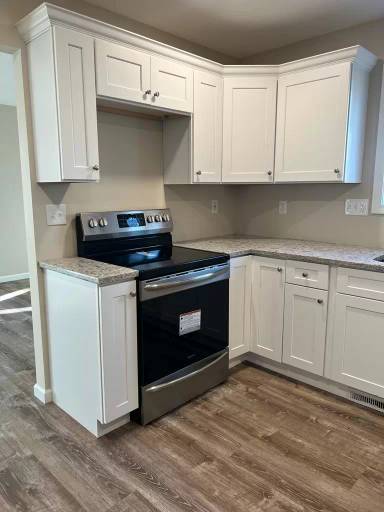 Main picture of 271 Eastern Ave