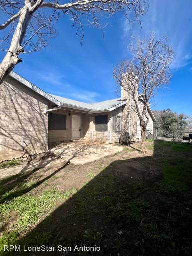 Main picture of 9714 Meadow Dr