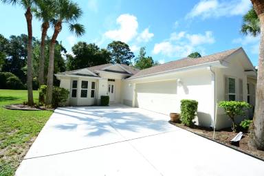 Main picture of 56 Shinnecock Dr