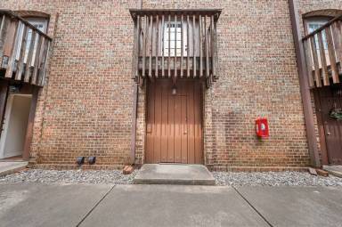 Main picture of 208 E Starr Ave