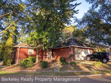 Main picture of 413 Harriett Tubman Dr