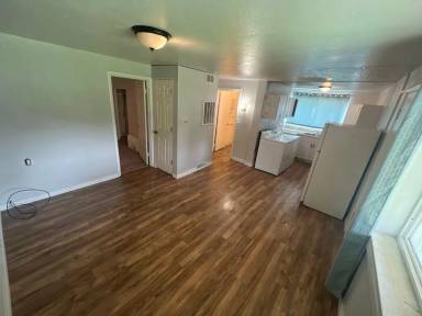 Main picture of 47 N Cleveland Ave