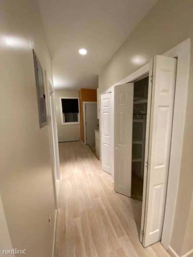 Main picture of 408 S 4th Ave