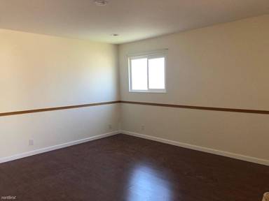 Main picture of 47483 Hoyt St