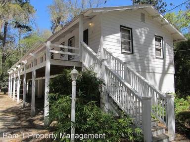 Main picture of 14 Southwood Dr