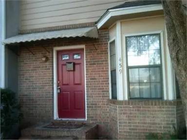Main picture of 451 E Van Buren St