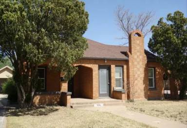 Main picture of 1604 W Texas Ave