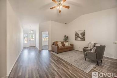 Main picture of 1817 Estates Dr