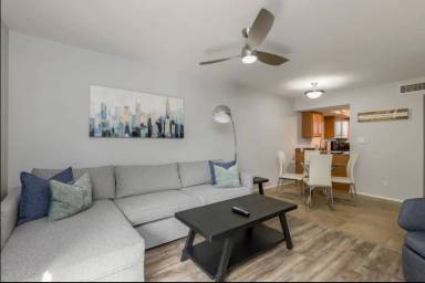 Main picture of 935 N Granite Reef Rd