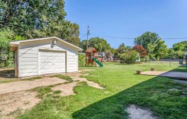 Main picture of 8398 Booneville Dr