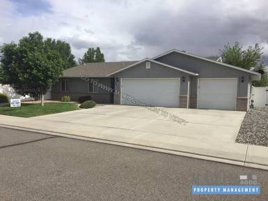 Main picture of 2861 1/2 Mason Dr