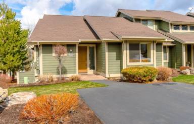 Main picture of 10634 Village Loop