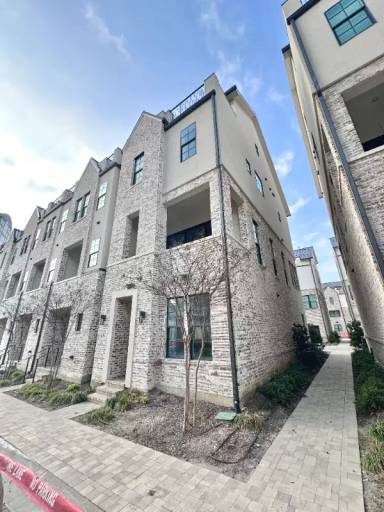Main picture of 630 Dalton Ln