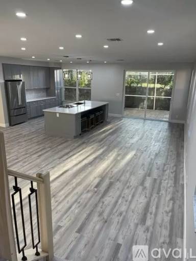 Main picture of 7171 Pigeon Key Way