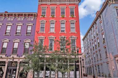 Main picture of 1427 Main Street