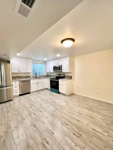 Main picture of 2384 E Catalina Dr