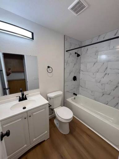 Main picture of 2833 Cadiz St