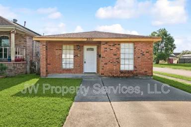 Main picture of 2501 Delery St