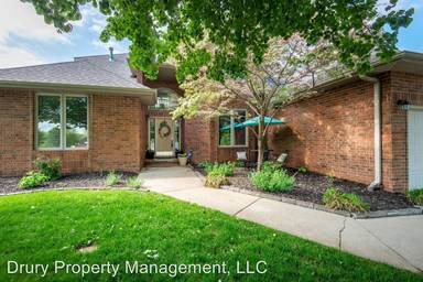Main picture of 4883 E Lamonta St