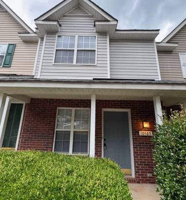 Main picture of 10165 Forest Landing Dr