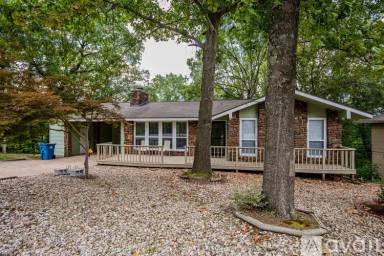 Main picture of 11 Brompton Dr