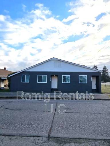 Main picture of 1206 B St