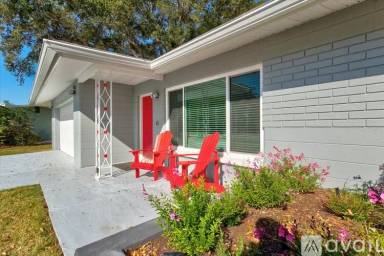 Main picture of 2761 Goldenrod St