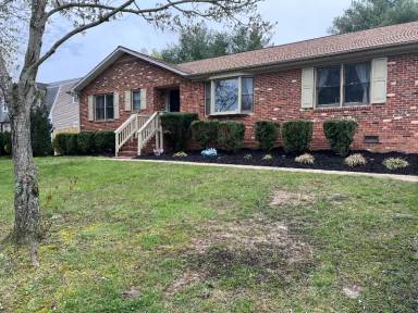 Main picture of 301 Inglewood Dr