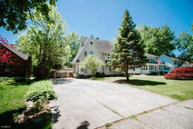 Main picture of 2171 Eastbrook Dr
