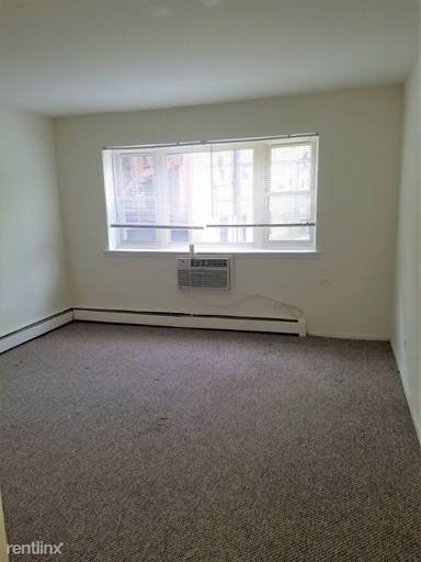 Main picture of 6830 N Sheridan Rd Apartments