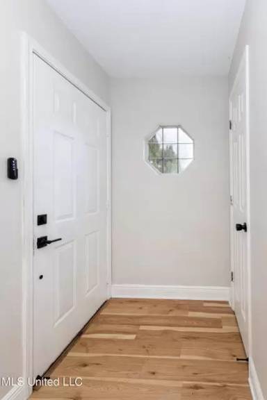 Main picture of 1326 Deana Rd