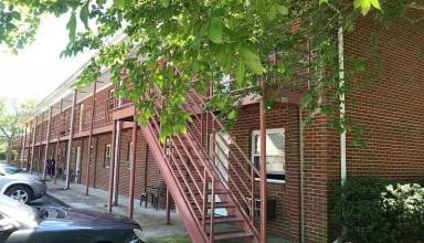 Main picture of 1810 Speedy Ave