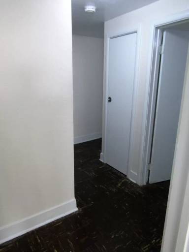 Main picture of 107 W 16th St