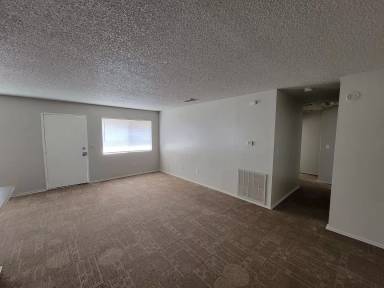 Main picture of 1725 W Olive Ave