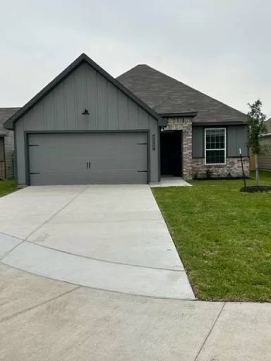 Main picture of 2207 John Ross Ct