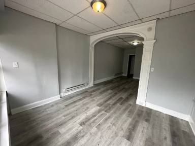 Main picture of 543 W Roosevelt Blvd