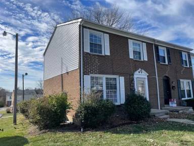 Main picture of 2468 Woodhill Dr