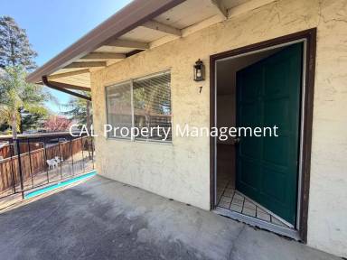 Main picture of 8162 Kelton Dr