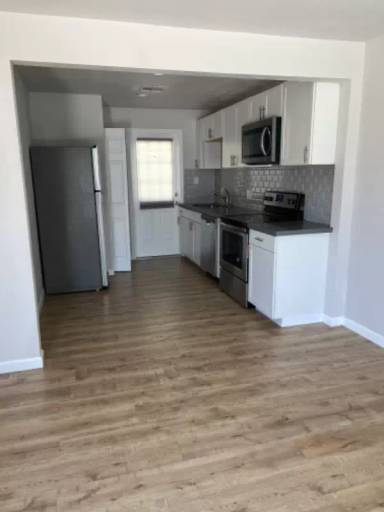 Main picture of 340 W Highland Ave