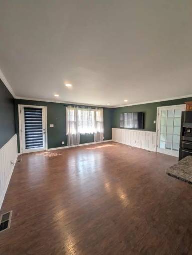 Main picture of 7010 Bethel Rd